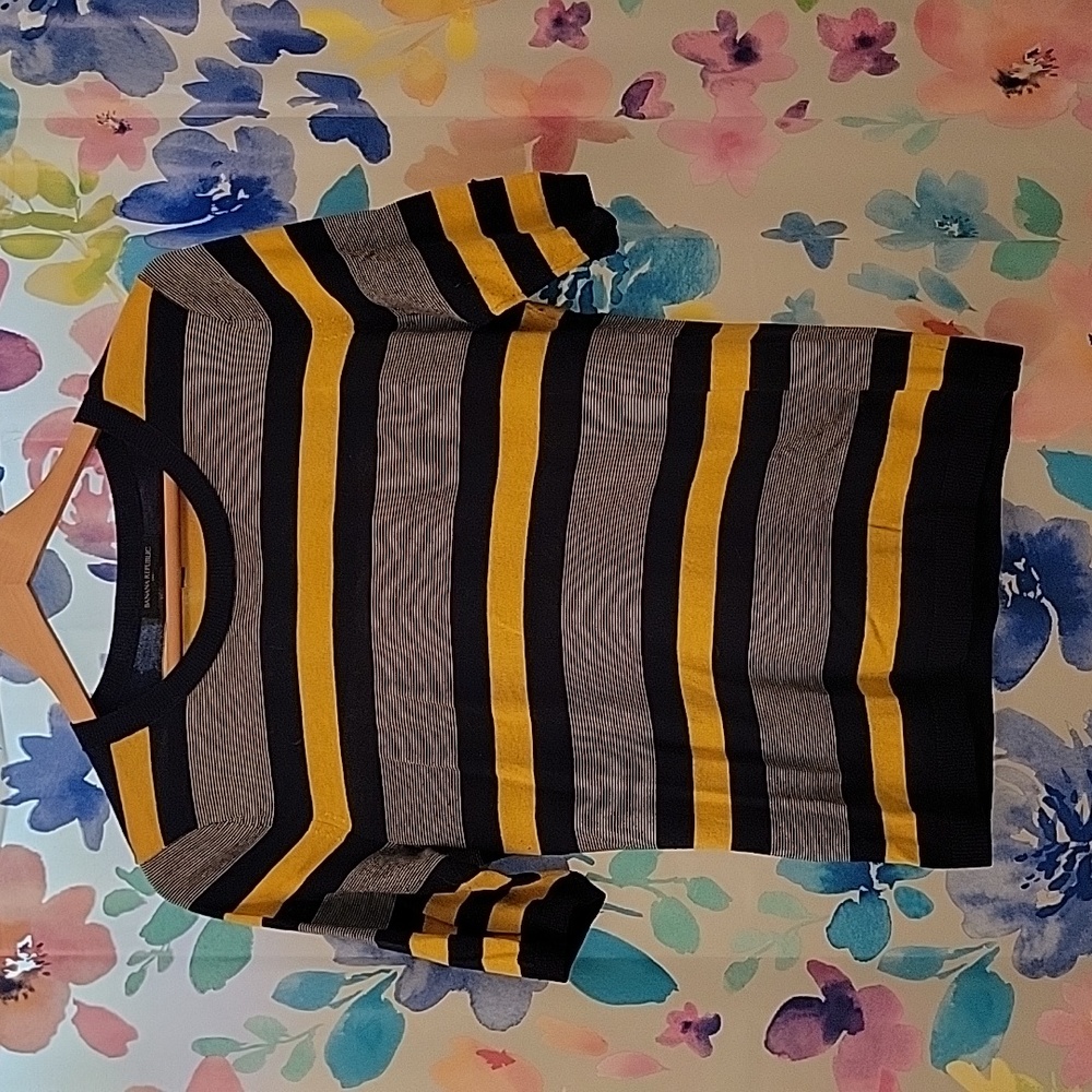 Small Navy Blue and Yellow Light Sweater
